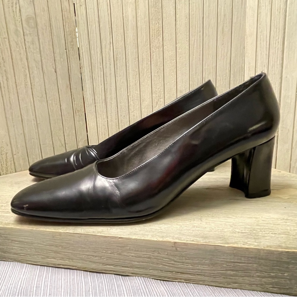 Stuart Weitzman Black Squared Toe Block Heels 7W